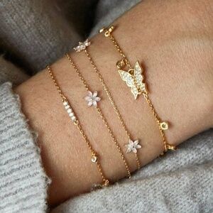 *LELIA* 4-Pc Gold x Rhinestone Bracelet Set